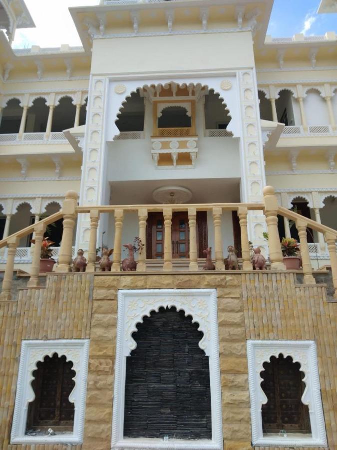 Golden Hands - Palace Raj Kumbha Kumbhalgar Kültér fotó